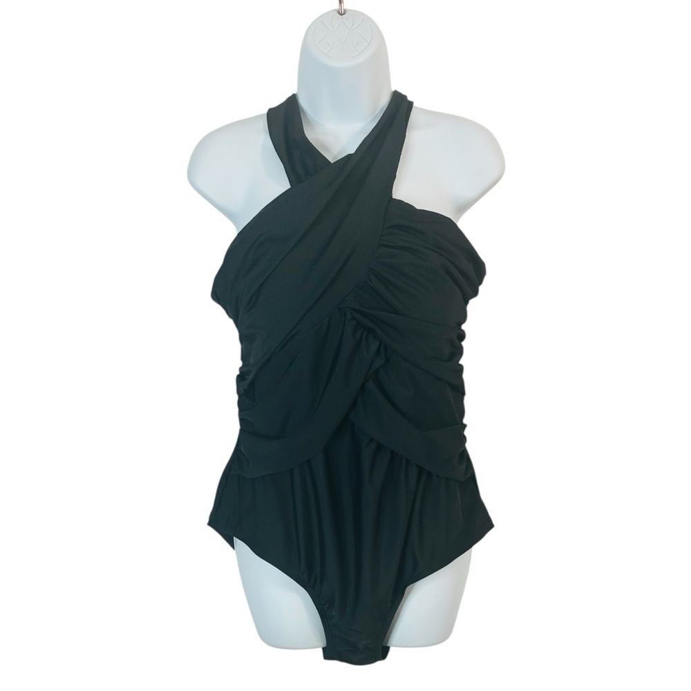 MEET CURVE Halter Neck Ruched One Piece Swimsuit